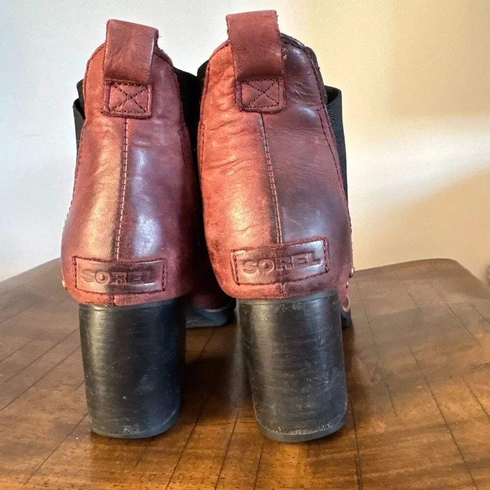 Sorel Burgundy Leather Combat Ankle Boots Women's 8 Casual Rugged